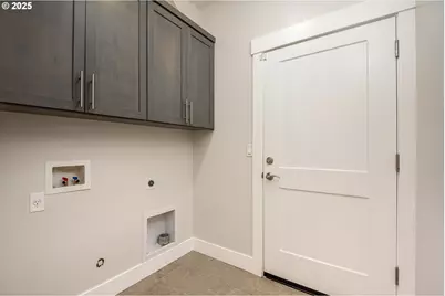 2355 Pioneer Pike, Eugene, OR 97401 - Photo 16