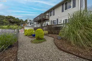 1615 NW 39th St, Lincoln City, OR 97367 - Photo 40