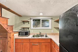 518 2nd St, Oregon City, OR 97045 - Photo 36