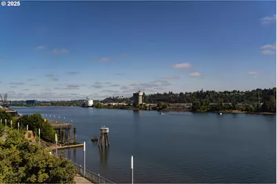 1658 NW Riverscape St, Portland, OR 97209 - Photo 32