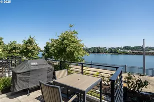 1658 NW Riverscape St, Portland, OR 97209 - Photo 6