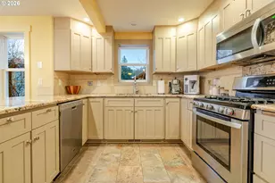 40759 McDowell Creek Dr, Lebanon, OR 97355 - Photo 12