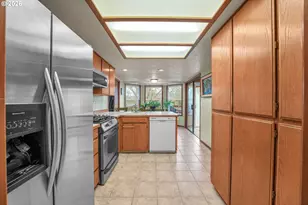 20100 SW 72nd Ave, Tualatin, OR 97062 - Photo 16