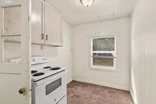 330 SW Cummings Ave, Corvallis, OR 97333 - Photo 8