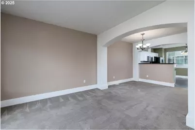 720 NW 118th Ave, Portland, OR 97229 - Photo 8