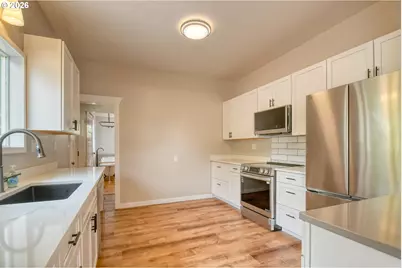 420 SE 10th St, Pendleton, OR 97801 - Photo 10