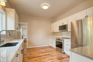 420 SE 10th St, Pendleton, OR 97801 - Photo 10