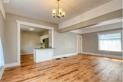 420 SE 10th St, Pendleton, OR 97801 - Photo 6