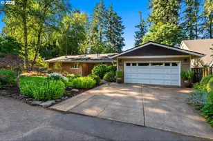 4550 Dogwood Dr, Lake Oswego, OR 97035 - Photo 2