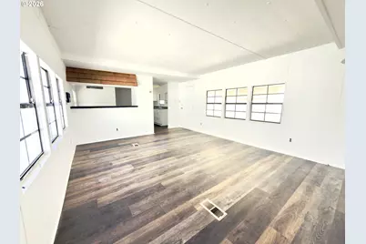 97883 Court St #31, Brookings, OR 97415 - Photo 10