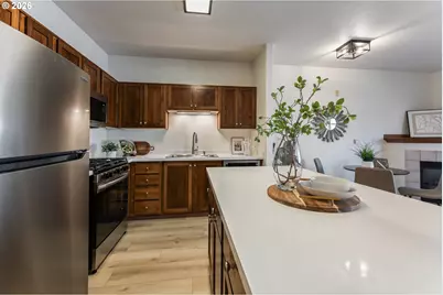 15320 NW Central Dr #222, Portland, OR 97229 - Photo 10