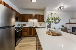 15320 NW Central Dr, Portland, OR 97229 - Photo 10