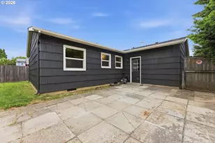9725 N Exeter Ave, Portland, OR 97203 - Photo 22