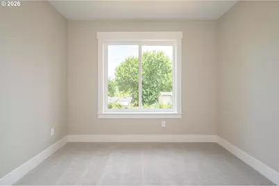 8425 NE Hassalo St, Portland, OR 97220 - Photo 30