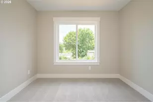 8425 NE Hassalo St, Portland, OR 97220 - Photo 30