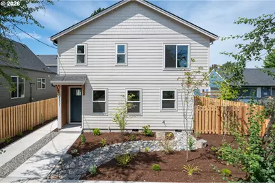 8425 NE Hassalo St, Portland, OR 97220 - Photo 4