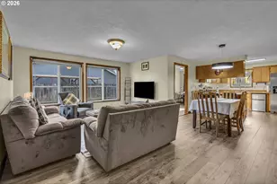 1320 NE 19th St, McMinnville, OR 97128 - Photo 4