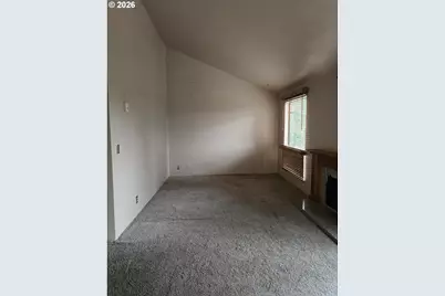 152 Treehill Loop, Eugene, OR 97405 - Photo 4