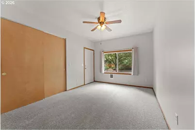 7413 SE Pine St, Portland, OR 97215 - Photo 20