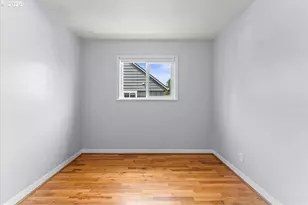 7413 SE Pine St, Portland, OR 97215 - Photo 14