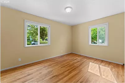 7413 SE Pine St, Portland, OR 97215 - Photo 12