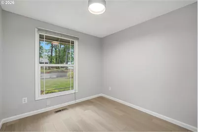 12955 SW 22nd St, Beaverton, OR 97008 - Photo 16
