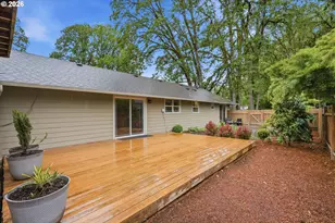 12955 SW 22nd St, Beaverton, OR 97008 - Photo 20