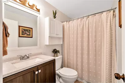 2390 NE Spruce Ave, Gresham, OR 97030 - Photo 18