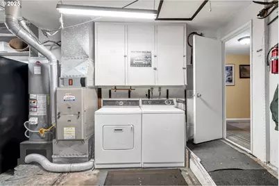 2390 NE Spruce Ave, Gresham, OR 97030 - Photo 26