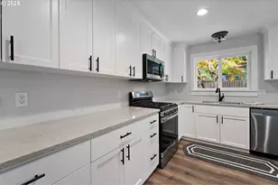 14375 SW Wilson Dr, Beaverton, OR 97008 - Photo 12