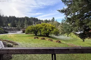19955 SE Tillstrom Rd, Damascus, OR 97089 - Photo 4