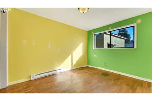 577 Pacific Ave, Springfield, OR 97477 - Photo 8