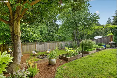 7340 N Willamette Blvd, Portland, OR 97203 - Photo 32