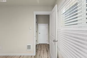176 SW Hewitt Ave, Troutdale, OR 97060 - Photo 26