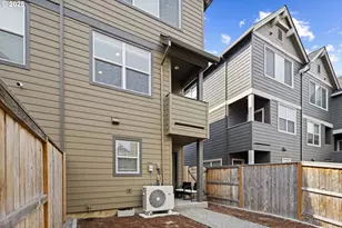 176 SW Hewitt Ave, Troutdale, OR 97060 - Photo 32