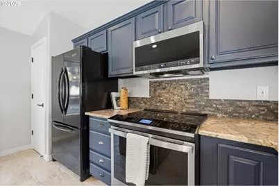 2404 NW 29th Ave, Camas, WA 98607 - Photo 14