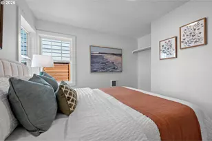 10723 NE Fremont St, Portland, OR 97220 - Photo 22