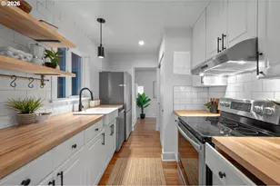 10723 NE Fremont St, Portland, OR 97220 - Photo 12