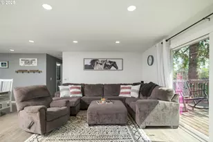 35443 Wiley Ln, Astoria, OR 97103 - Photo 12