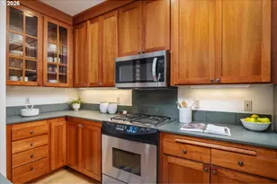 2535 NW Westover Rd, Portland, OR 97210 - Photo 16