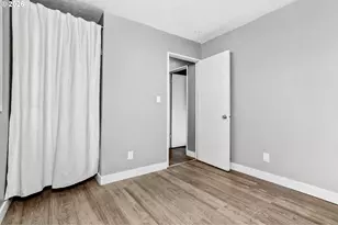 9926 N Lombard St, Portland, OR 97203 - Photo 22