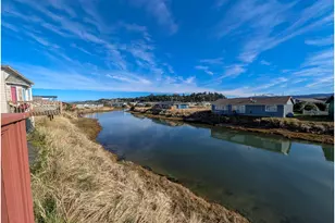 609 NW Oceania Dr, Waldport, OR 97394 - Photo 30