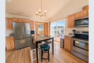 609 NW Oceania Dr, Waldport, OR 97394 - Photo 16