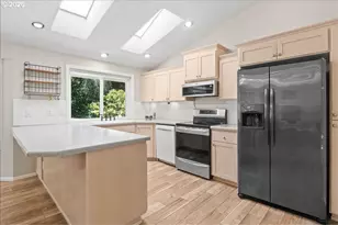 1752 Sunburst Terrace NW, Salem, OR 97304 - Photo 12