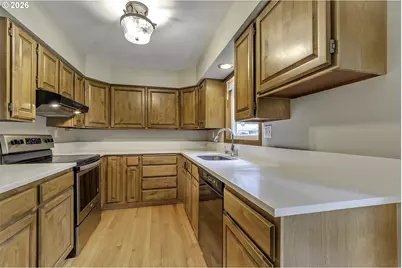 6096 Harrington Ave, Lake Oswego, OR 97035 - Photo 12