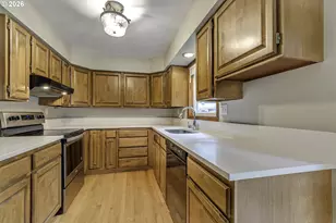 6096 Harrington Ave, Lake Oswego, OR 97035 - Photo 12