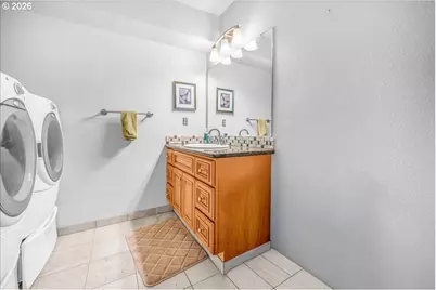 6630 SW Ventura Dr, Tigard, OR 97223 - Photo 36