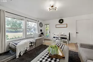 15074 NW Central Dr, Portland, OR 97229 - Photo 12