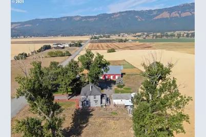 [Address not provided], La Grande, OR 97850 - Photo 4
