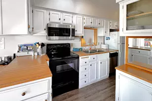 19921 Whaleshead Rd, Brookings, OR 97415 - Photo 18